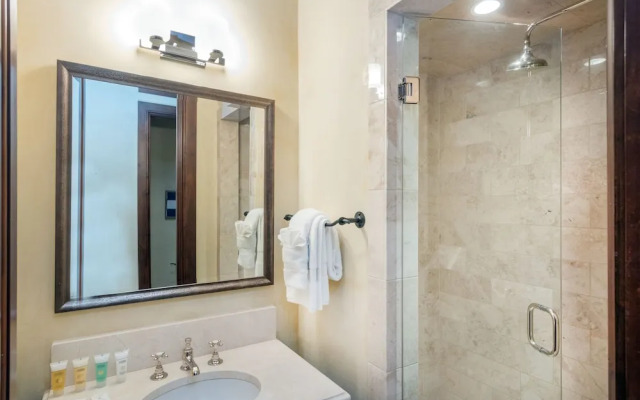 Tristant #131 - 5 Br Home