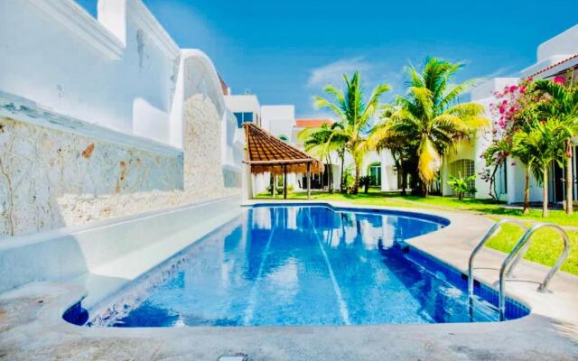Gorgeous Villa with Pool E7 Playacar Phase 2