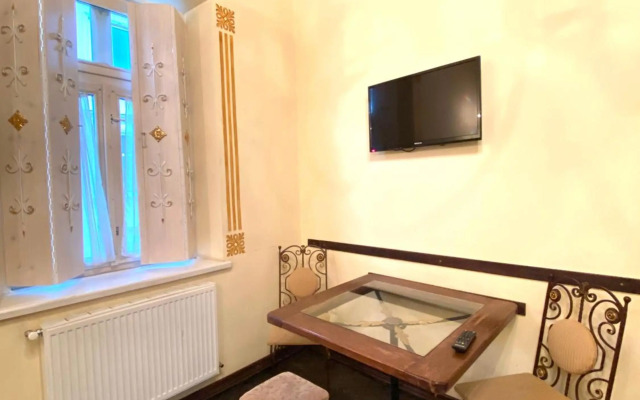 Апартаменти на вул. Валова 21/16