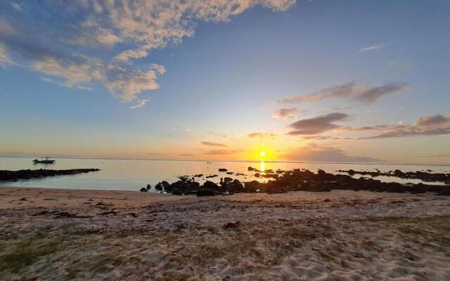 Beach Luxury Apartment in Tamarin Unit B4