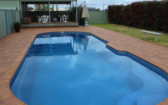 Aussie Cabins