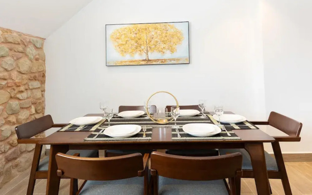 The Travelers Condo by Acomodo