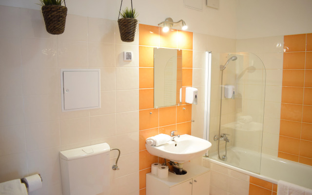 Corvin Center Suites