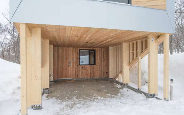 Yorokobi Lodge by Hokkaido Tracks