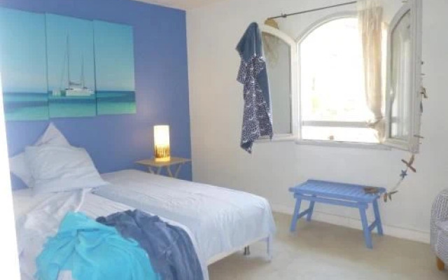 Calvi, Maison de charme, Jardin, plage 150 mètres.