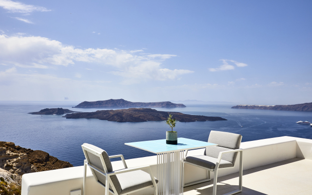 Alti Santorini Suites