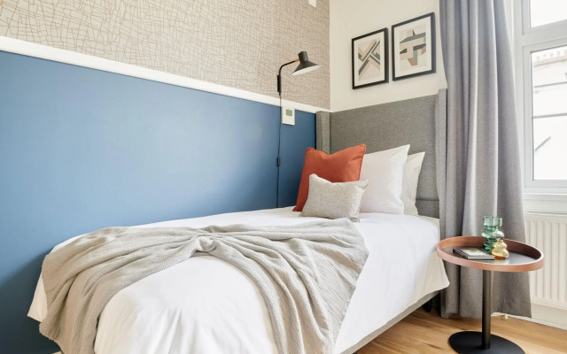 Corner House Hotel