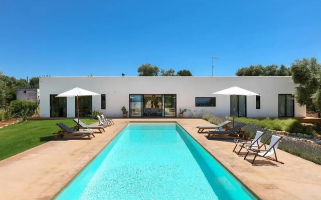 1917 Villa Malusida by Perle di Puglia