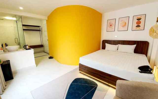 Corona Hanoi House