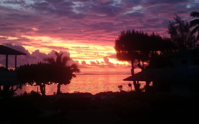 Aroa Beachside Resort