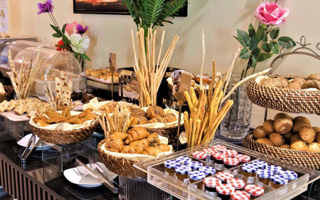 Best Western Plus Salmiya