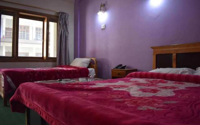 Hotel Shaheen