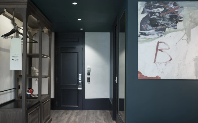 ICON Wipton by Petit Palace