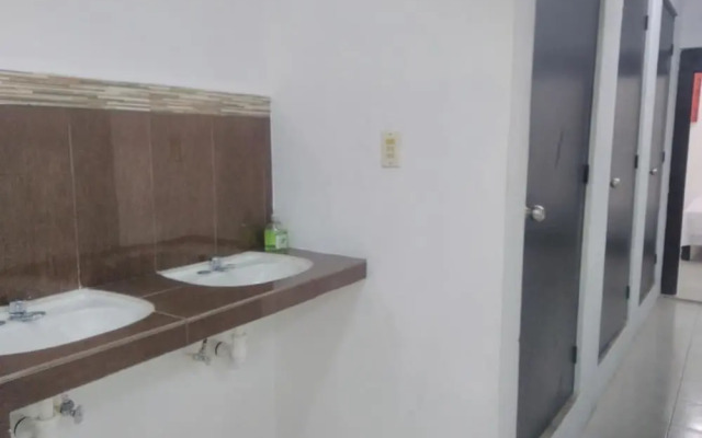 Hostal Frida - Adults Only