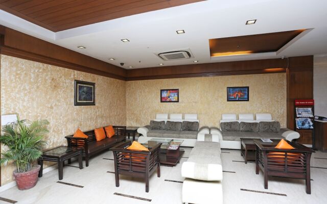 OYO 383 Hotel Divine Paradise