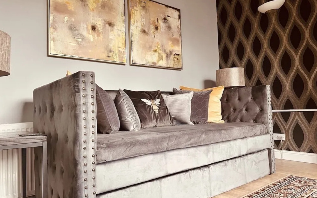 Apartment With City Views - Sleeps 3