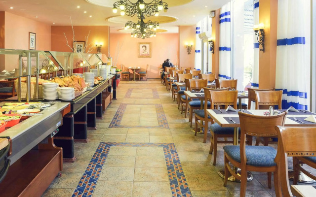 Mercure Ismailia Forsan Island Hotel
