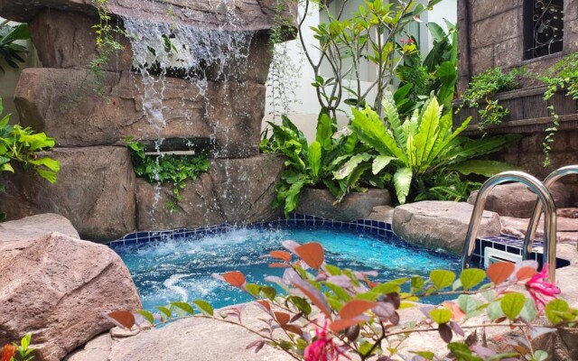 Muchshima House