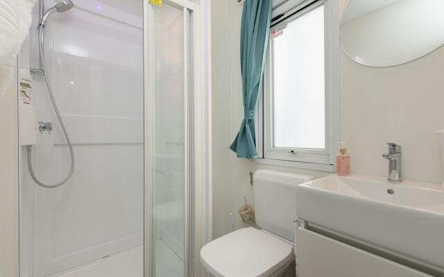 Modern Mobile Home in Cesenatico with terrace near the beach