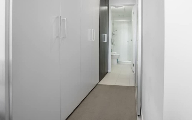 Lovely Home Close To South Cross Designer Apartment