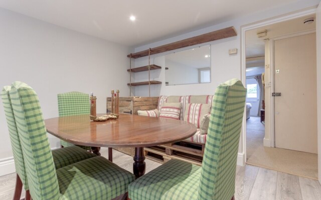 2 Bedroom Brixton Flat