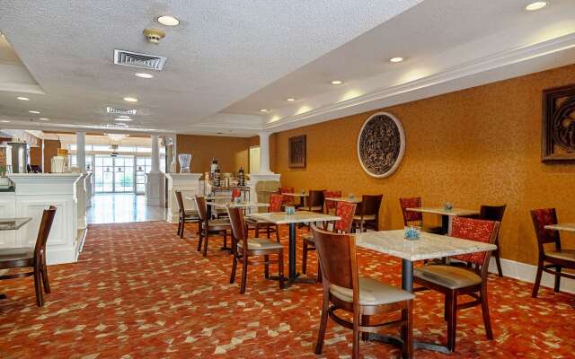 Quality Suites San Antonio Northeast