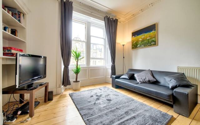 Victorian Apartment in Lively Marchmont