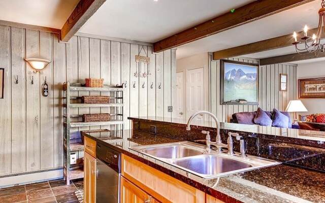 Woodbridge Condos by Snowmass Vacations