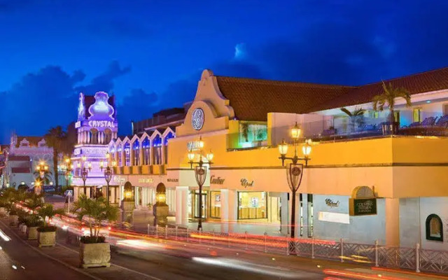 Renaissance Ocean Suites