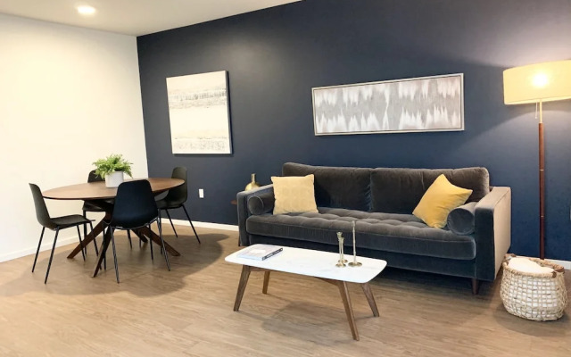 Domicile Suites at Venn on Main