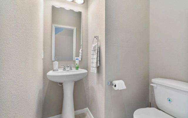 Experience a First Class Stay - 2 BDRM