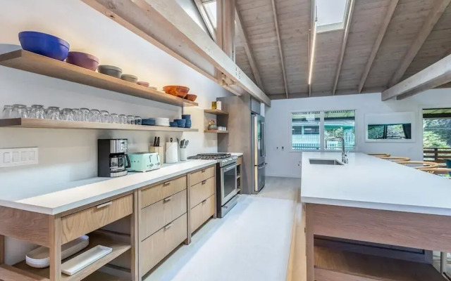 Haena Place 3 Bedroom Home by RedAwning