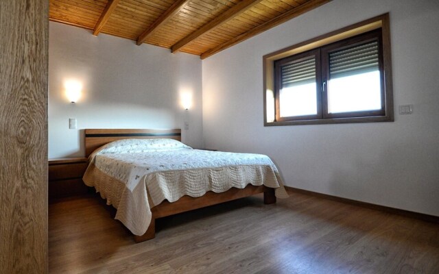 House With 6 Bedrooms in Celorico de Basto, With Pool Access, Furnishe