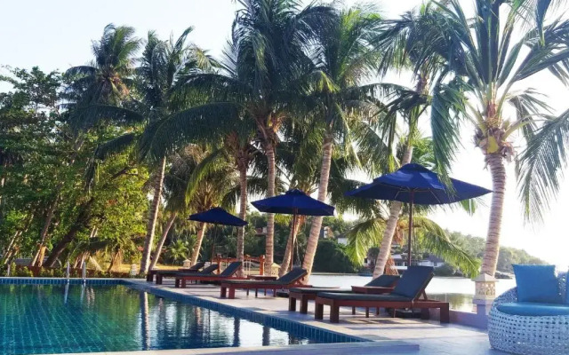 Breeze Bay Villa