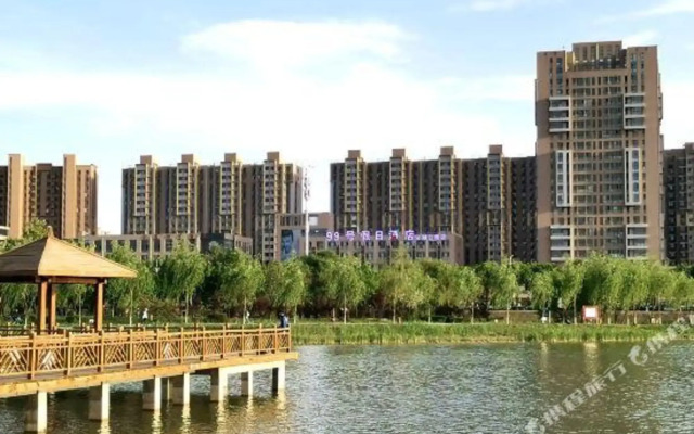 No.99 Holiday Hotel (Yinchuan Baohu Park)