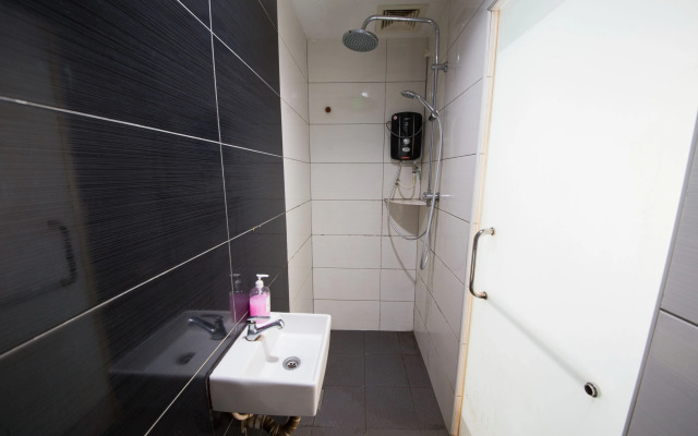 Golden Pearl Hotel Near Universiti Tun Hussein Onn Malaysia UTHM