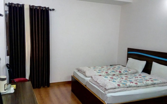 Hotel Himadri Almora