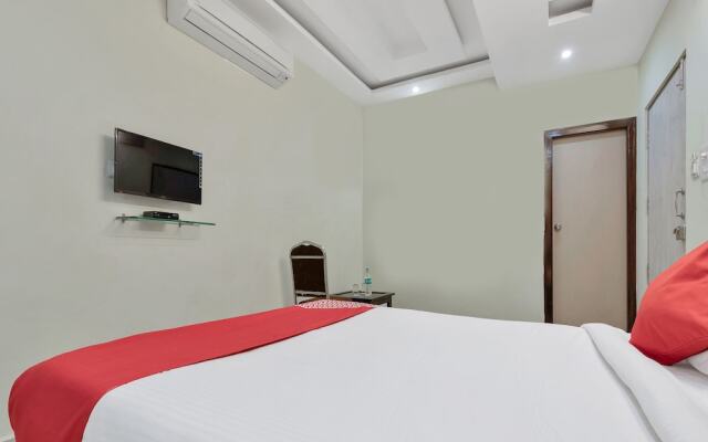 OYO 12181 Hotel Gravity