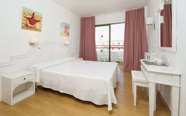 Coral Star Apartments