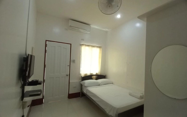 OYO 935 Palajuanders Inn