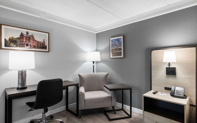 La Quinta Inn by Wyndham Stockton