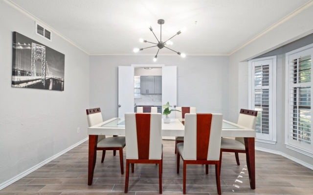 2414 Pecan