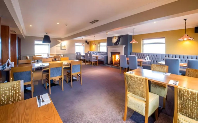 Premier Inn St. Neots - Colmworth Park