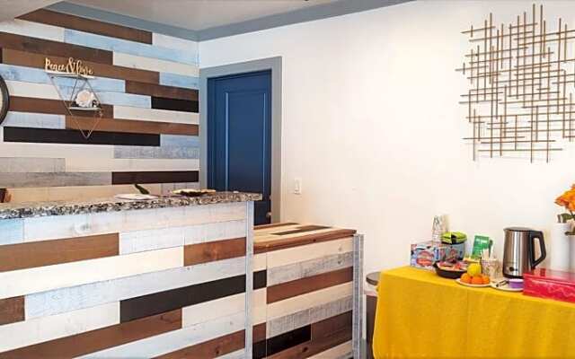 The Elet Hotel