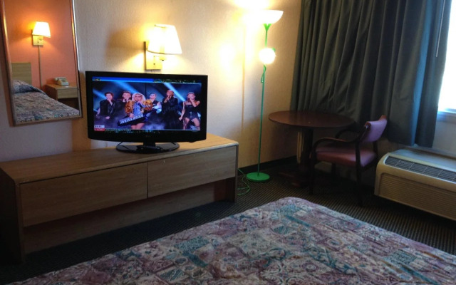 Red Carpet Inn & Suites Lima