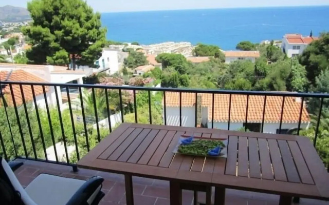 Apartment With sea Views in Llan?? - 1052