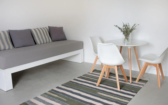 Axos Apartments