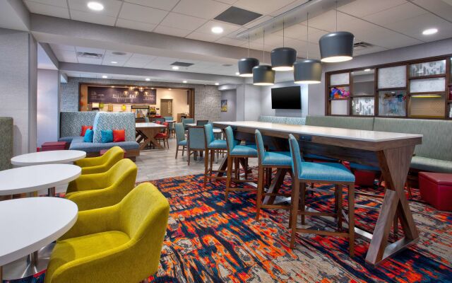Hampton Inn By Hilton Paris