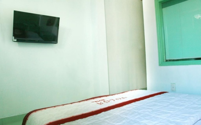 Volga Hotel – Guest Rooms – Hue