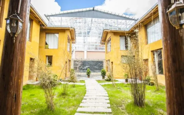 Guzang Xiangbala Diannan Wufu Boutique Inn